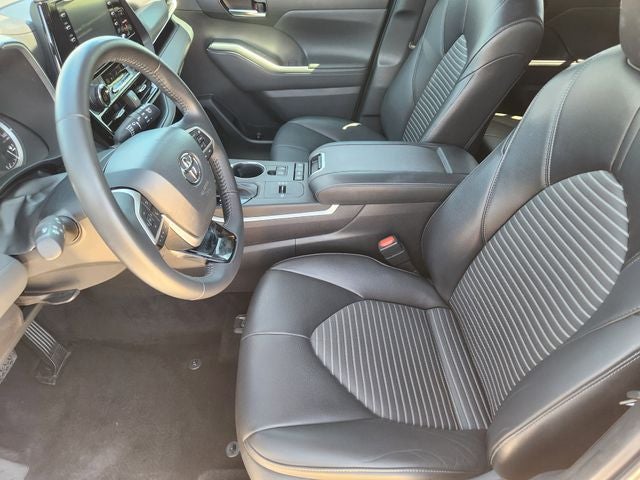 2022 Toyota Highlander XSE