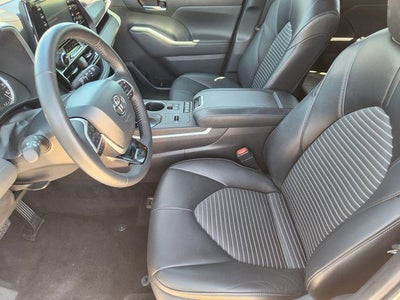 2022 Toyota Highlander XSE