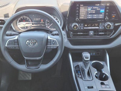 2022 Toyota Highlander XSE
