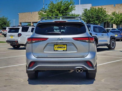 2022 Toyota Highlander XSE