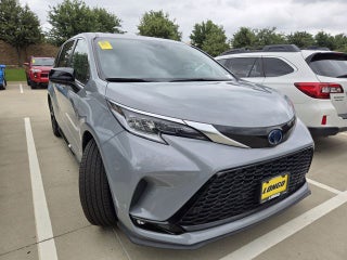 2023 Toyota Sienna XSE 7 Passenger