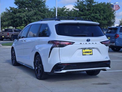 2024 Toyota Sienna XSE 7 Passenger