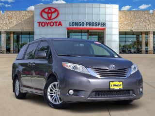 2015 Toyota Sienna XLE 8 Passenger
