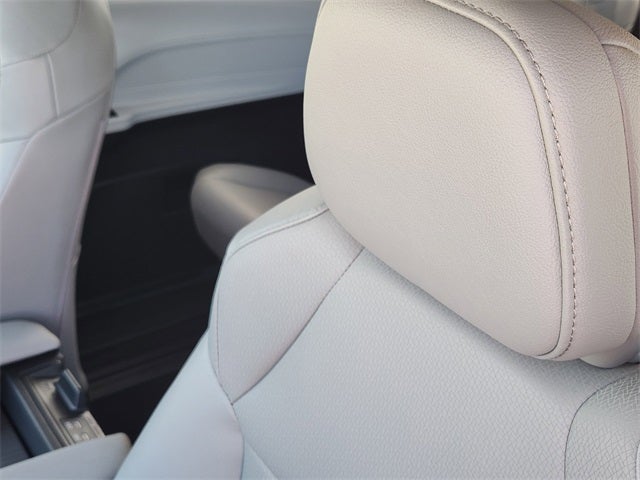 2025 Toyota Sienna XLE 8 Passenger