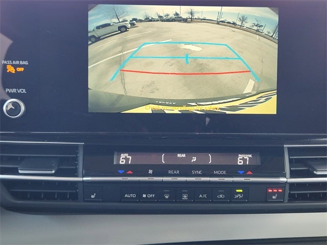 2025 Toyota Sienna XLE 8 Passenger