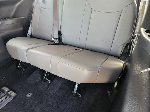 2025 Toyota Sienna XLE 8 Passenger