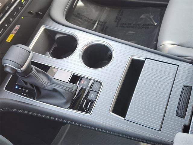 2025 Toyota Sienna XLE 8 Passenger