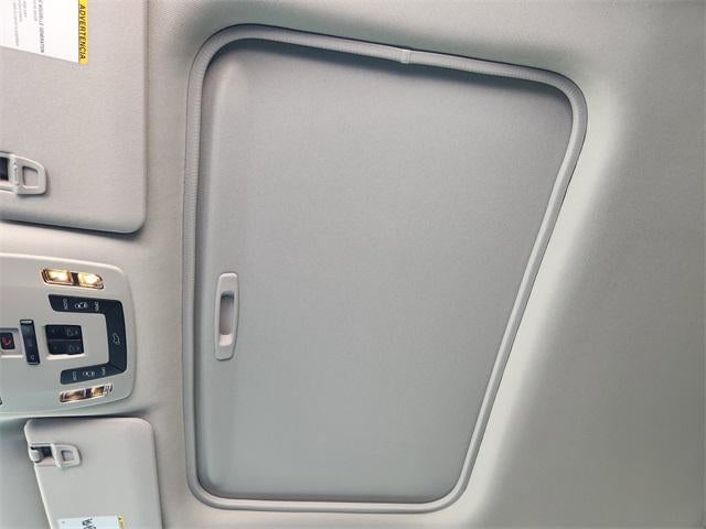 2025 Toyota Sienna XLE 8 Passenger