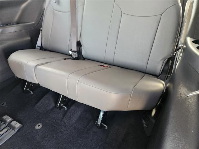 2025 Toyota Sienna XLE 8 Passenger