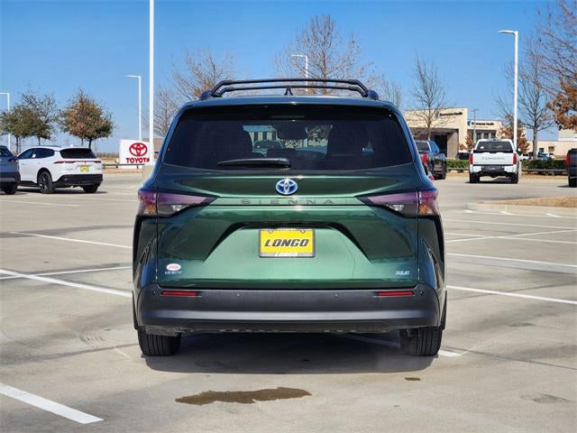 2025 Toyota Sienna XLE 8 Passenger