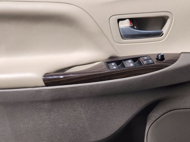 2018 Toyota Sienna XLE 8 Passenger
