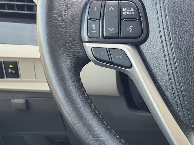 2018 Toyota Sienna XLE 8 Passenger