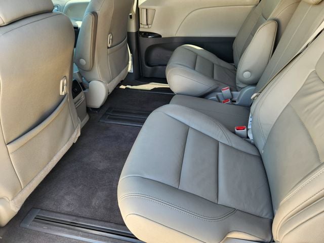 2018 Toyota Sienna XLE 8 Passenger