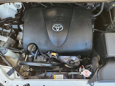 2018 Toyota Sienna XLE 8 Passenger