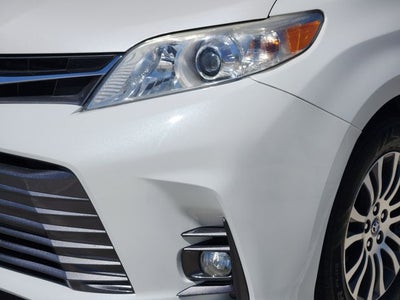 2018 Toyota Sienna XLE 8 Passenger