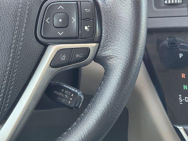 2018 Toyota Sienna XLE 8 Passenger