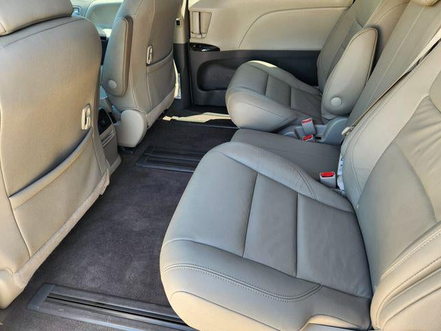 2018 Toyota Sienna XLE 8 Passenger