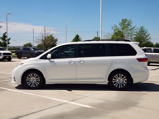 2018 Toyota Sienna XLE 8 Passenger