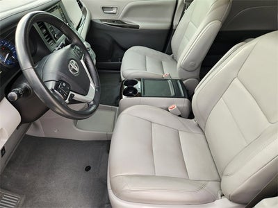 2019 Toyota Sienna XLE 8 Passenger