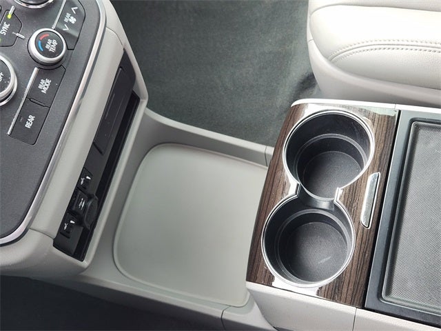 2019 Toyota Sienna XLE 8 Passenger