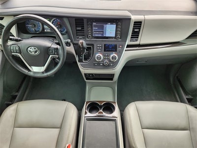 2019 Toyota Sienna XLE 8 Passenger