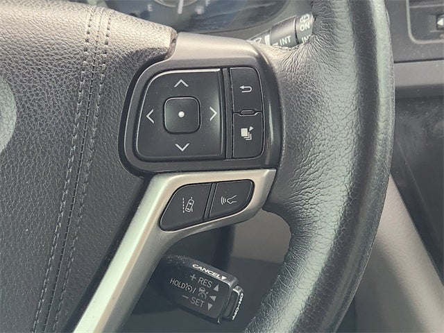 2019 Toyota Sienna XLE 8 Passenger