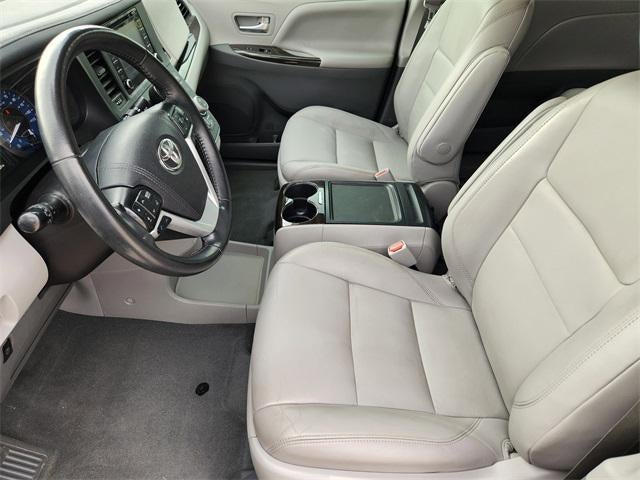 2019 Toyota Sienna XLE 8 Passenger
