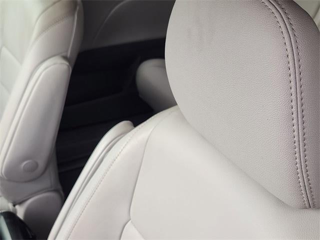 2019 Toyota Sienna XLE 8 Passenger