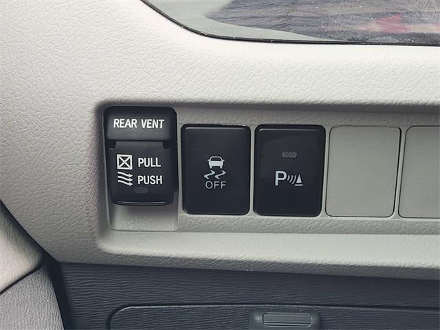 2019 Toyota Sienna XLE 8 Passenger