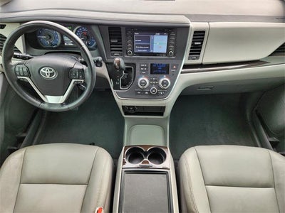 2019 Toyota Sienna XLE 8 Passenger
