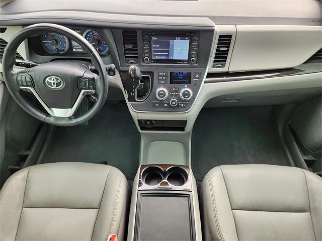 2019 Toyota Sienna XLE 8 Passenger
