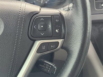 2019 Toyota Sienna XLE 8 Passenger