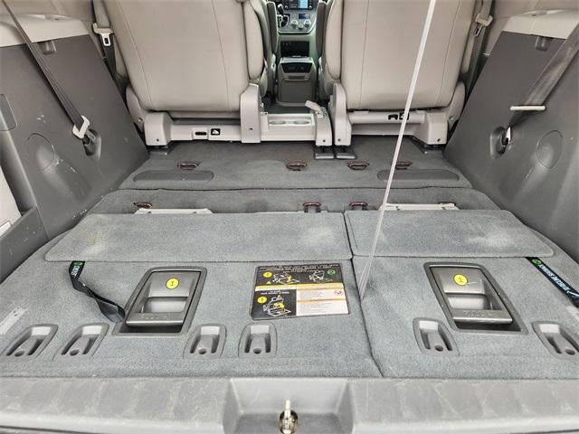 2019 Toyota Sienna XLE 8 Passenger