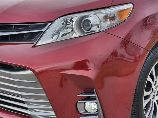 2019 Toyota Sienna XLE 8 Passenger