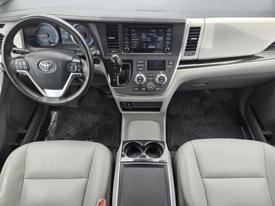 2019 Toyota Sienna XLE 8 Passenger