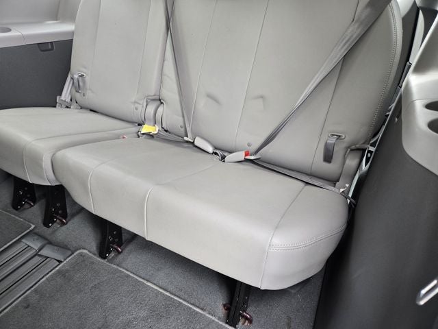 2019 Toyota Sienna XLE 8 Passenger