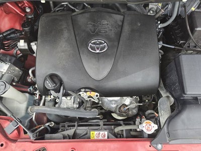 2019 Toyota Sienna XLE 8 Passenger