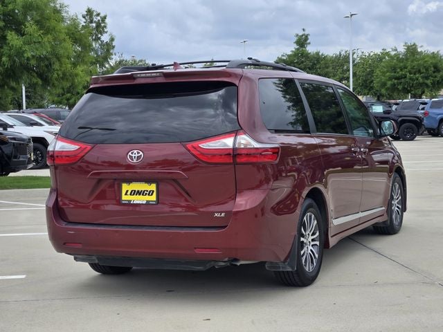 2019 Toyota Sienna XLE 8 Passenger
