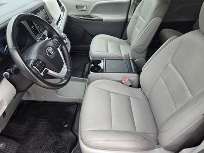 2019 Toyota Sienna XLE 8 Passenger
