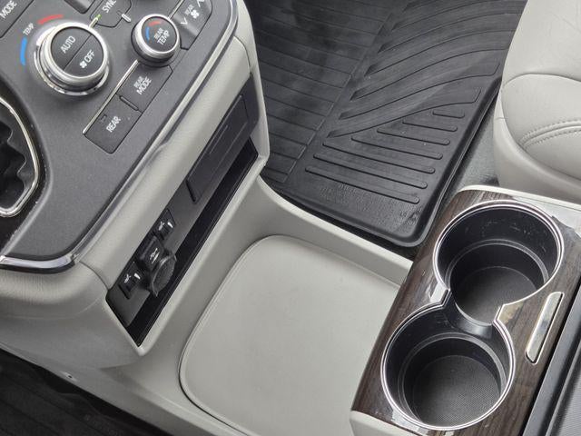 2019 Toyota Sienna XLE 8 Passenger