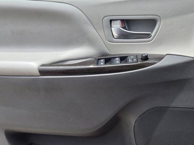 2019 Toyota Sienna XLE 8 Passenger
