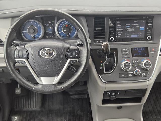 2019 Toyota Sienna XLE 8 Passenger