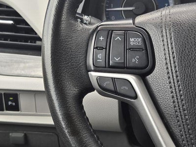 2019 Toyota Sienna XLE 8 Passenger