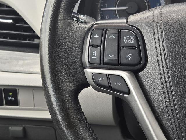 2019 Toyota Sienna XLE 8 Passenger