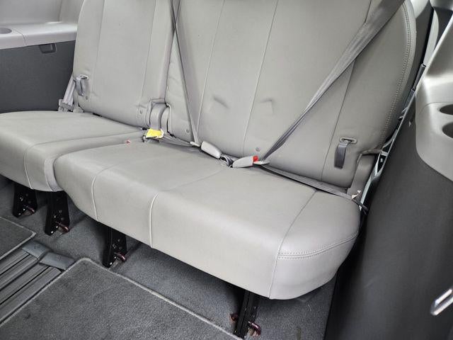 2019 Toyota Sienna XLE 8 Passenger