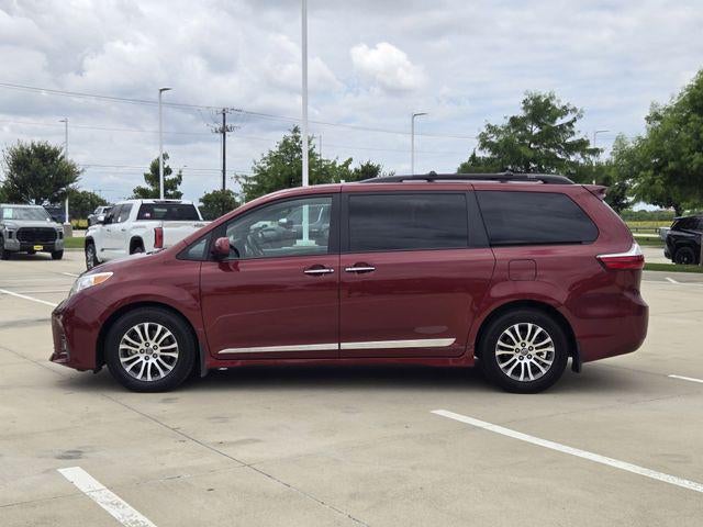 2019 Toyota Sienna XLE 8 Passenger