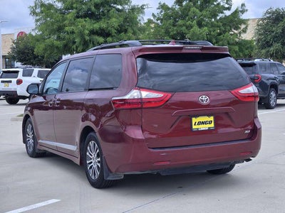 2019 Toyota Sienna XLE 8 Passenger