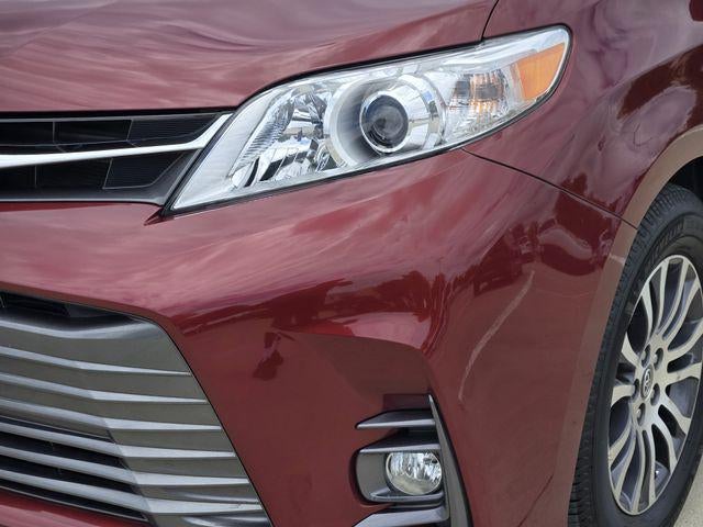 2019 Toyota Sienna XLE 8 Passenger