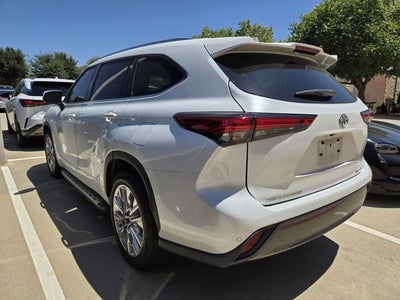 2022 Toyota Highlander Limited