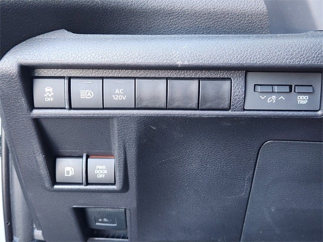 2025 Toyota Sienna Limited 7 Passenger